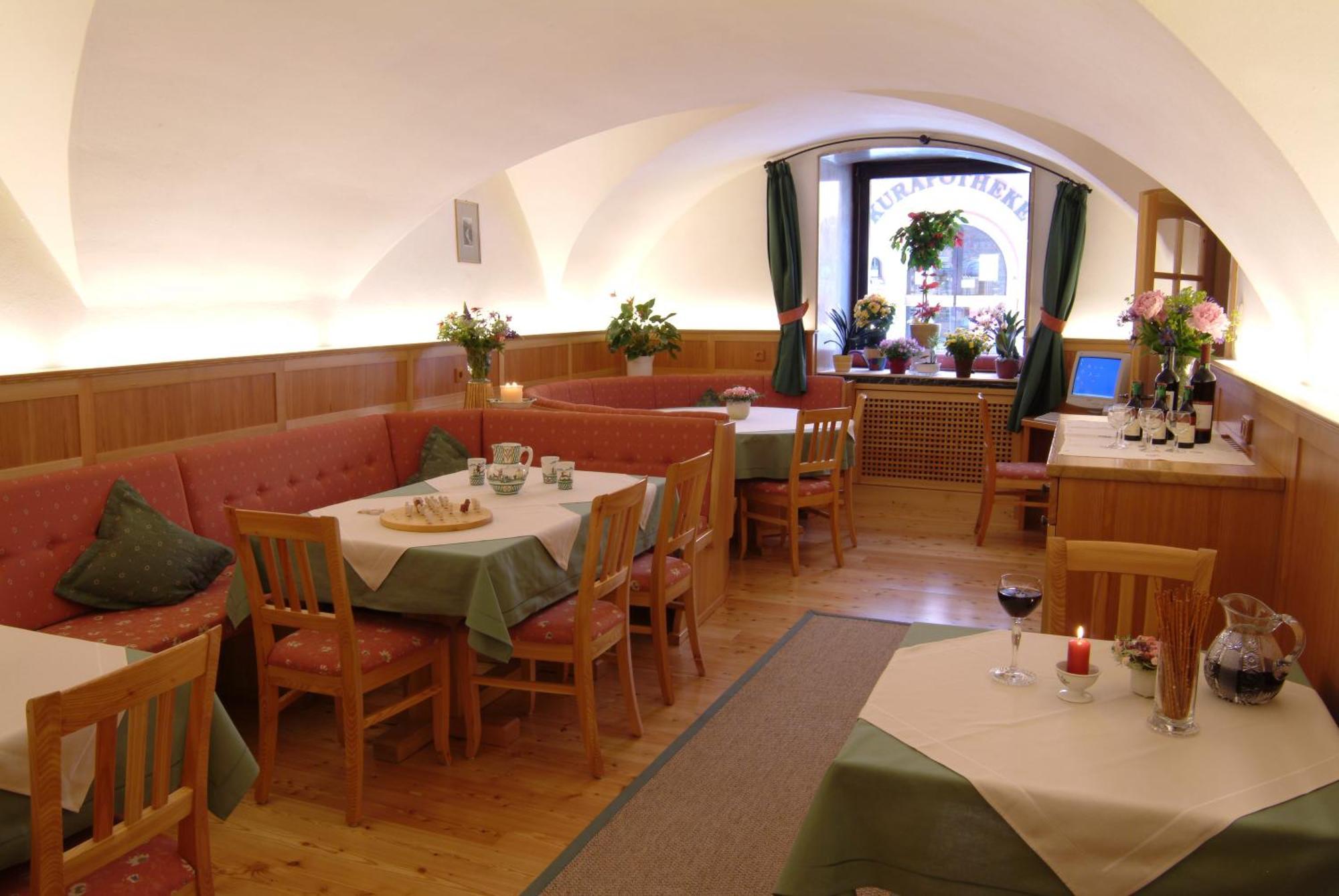 Готель Haus Friedrichsburg - Bergbahnen Von Mai Bis November Inklusive Бад-Гофгаштайн Екстер'єр фото
