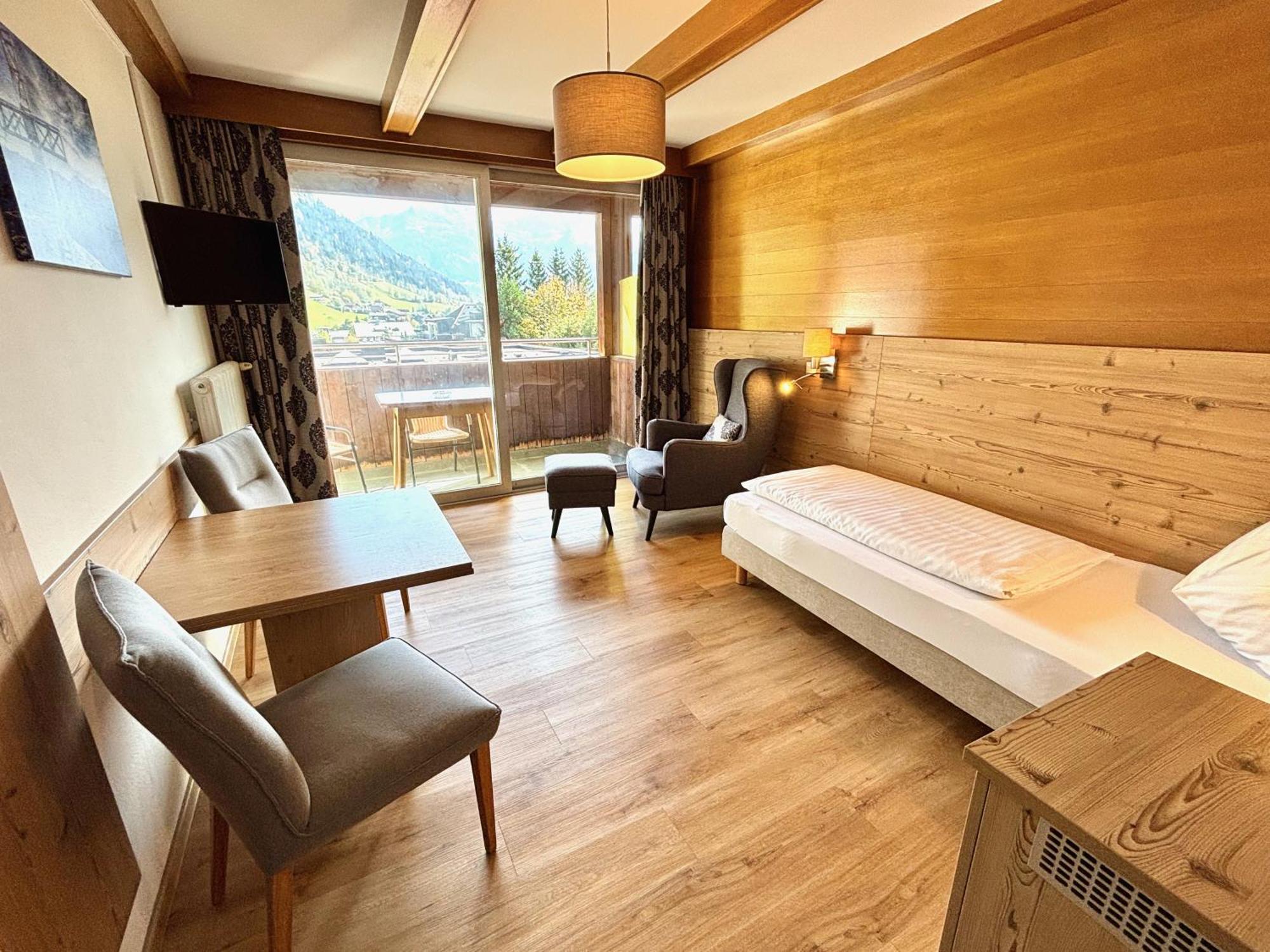 Готель Haus Friedrichsburg - Bergbahnen Von Mai Bis November Inklusive Бад-Гофгаштайн Екстер'єр фото