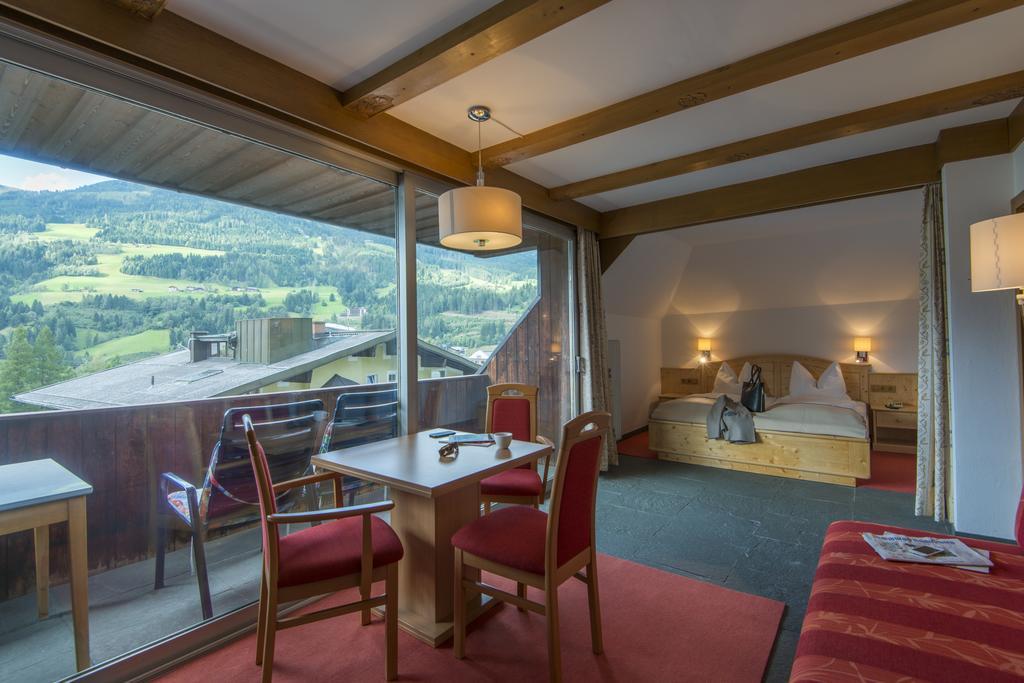 Готель Haus Friedrichsburg - Bergbahnen Von Mai Bis November Inklusive Бад-Гофгаштайн Екстер'єр фото